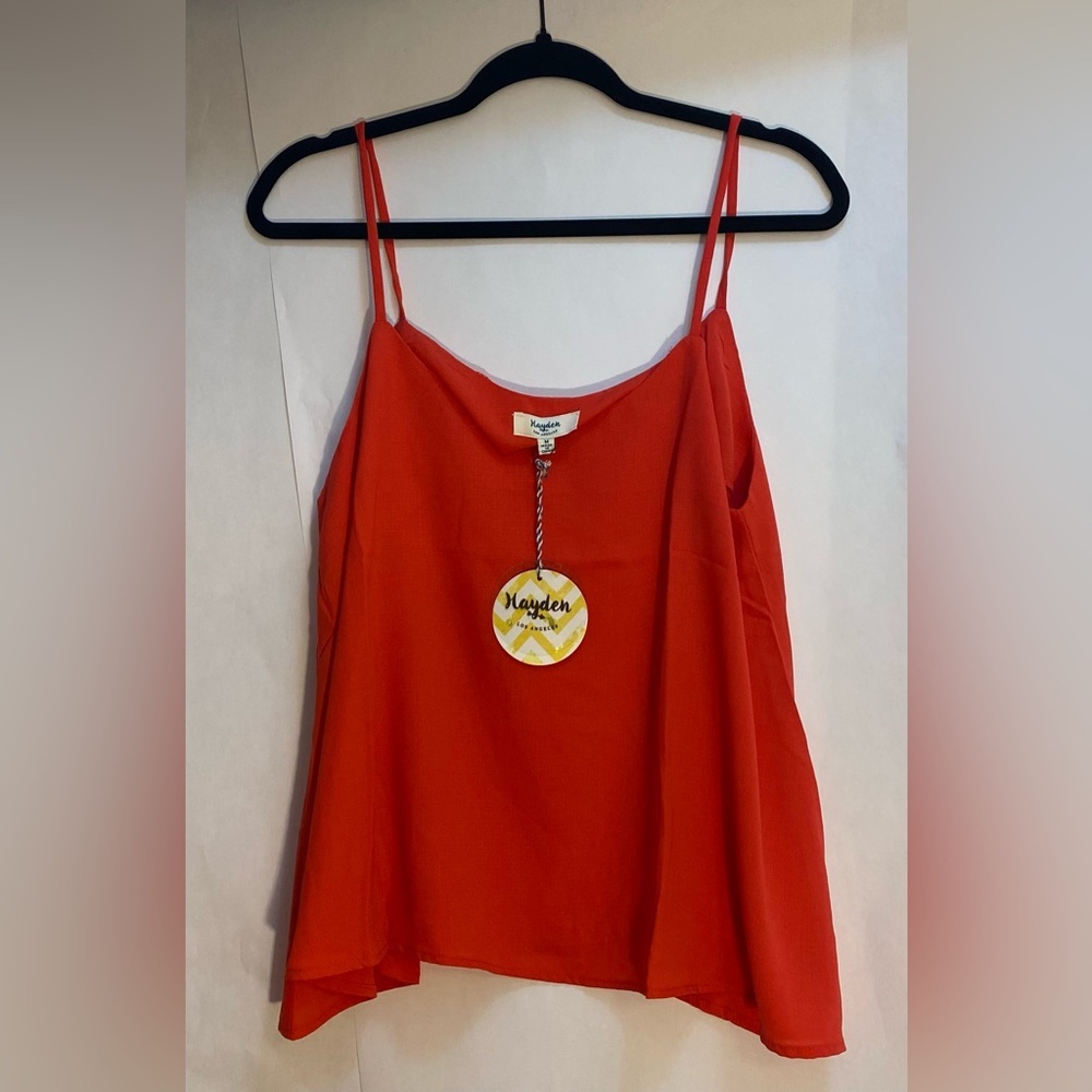NWT Hayden Los Angeles Red Tank Top Blouse Size Medium‎